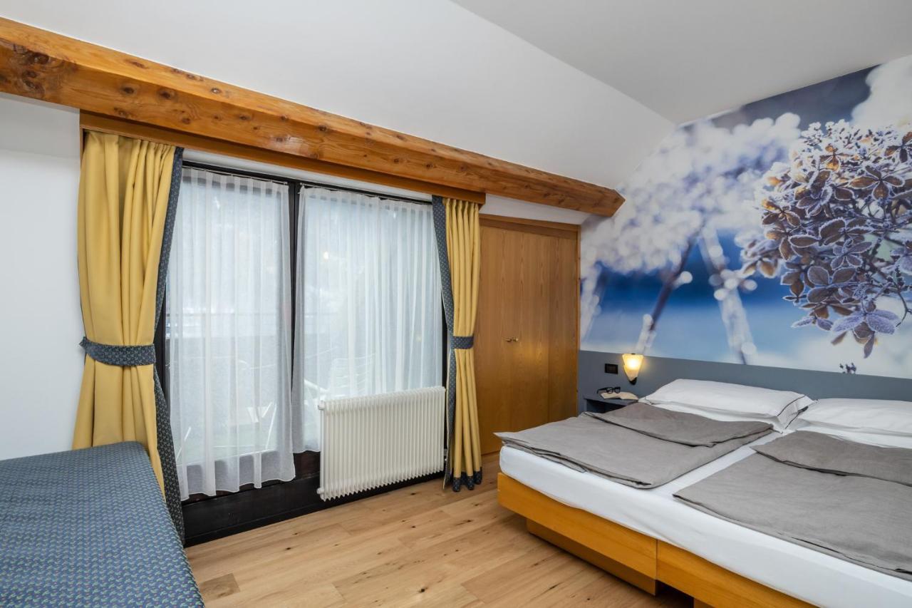 Pippo Hotel Terzolas Eksteriør billede