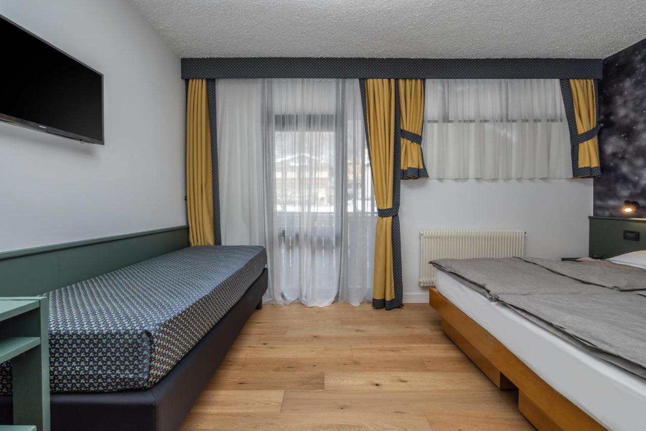 Pippo Hotel Terzolas Eksteriør billede